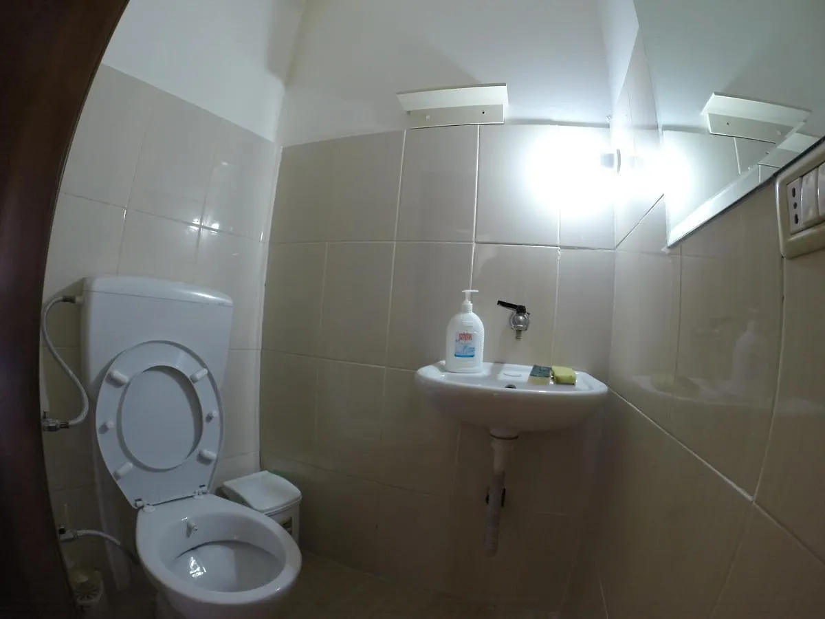 The Rooftop Hostel Shkodër 0*,  アルバニア