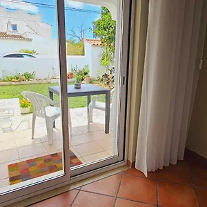 lemon-tree-relaxing-guesthouse.hotelaalgarve.com/